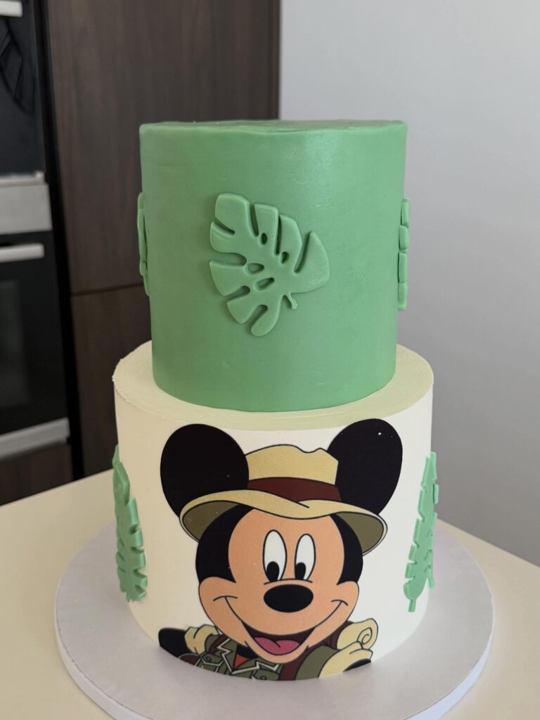 Custom-made celebration cakes in Malta 