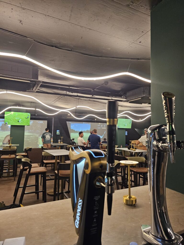 The sweet spot gzira - indoor golf lounge malta