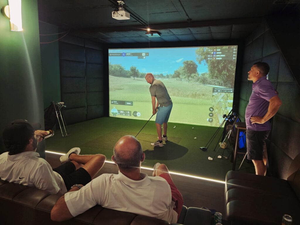 The sweet spot gzira - indoor golf lounge malta
