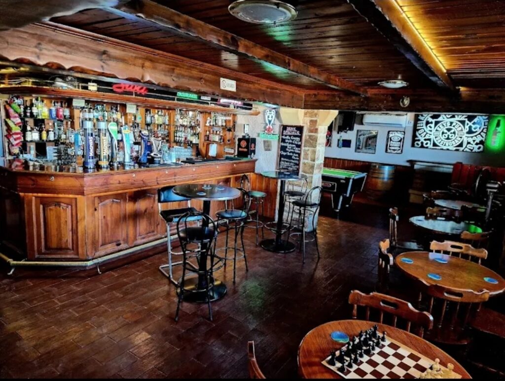 Sports bars and pubs Malta - crosskeyss