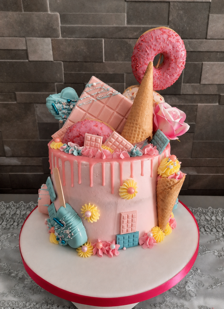 Custom-made celebration cakes in Malta 